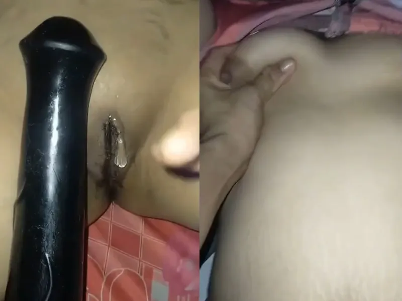 Ghệ xinh tươi vú đẹp lỗ lồn múp móc lồn bằng sextoy cực sướng